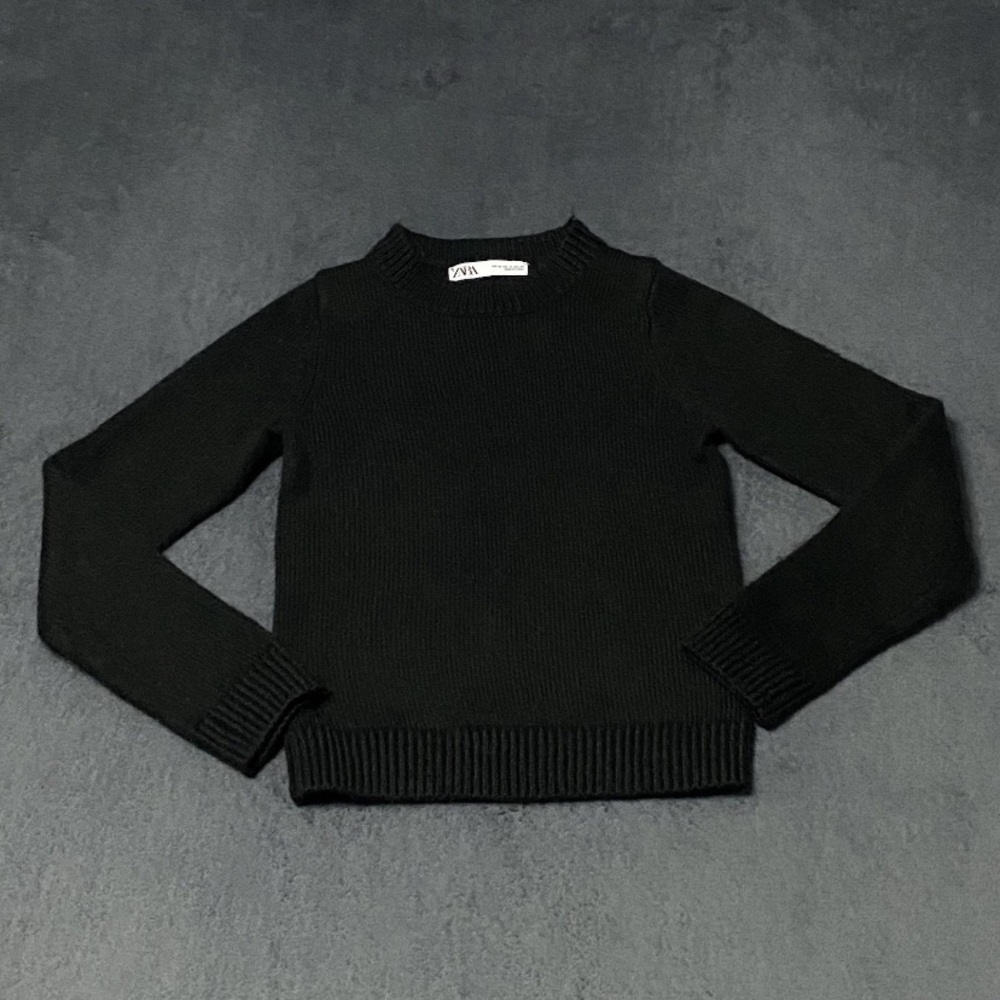 Zara Cropped Sweater Womens M Black Crew Neck Long Sleeve Pullover Basic Classic